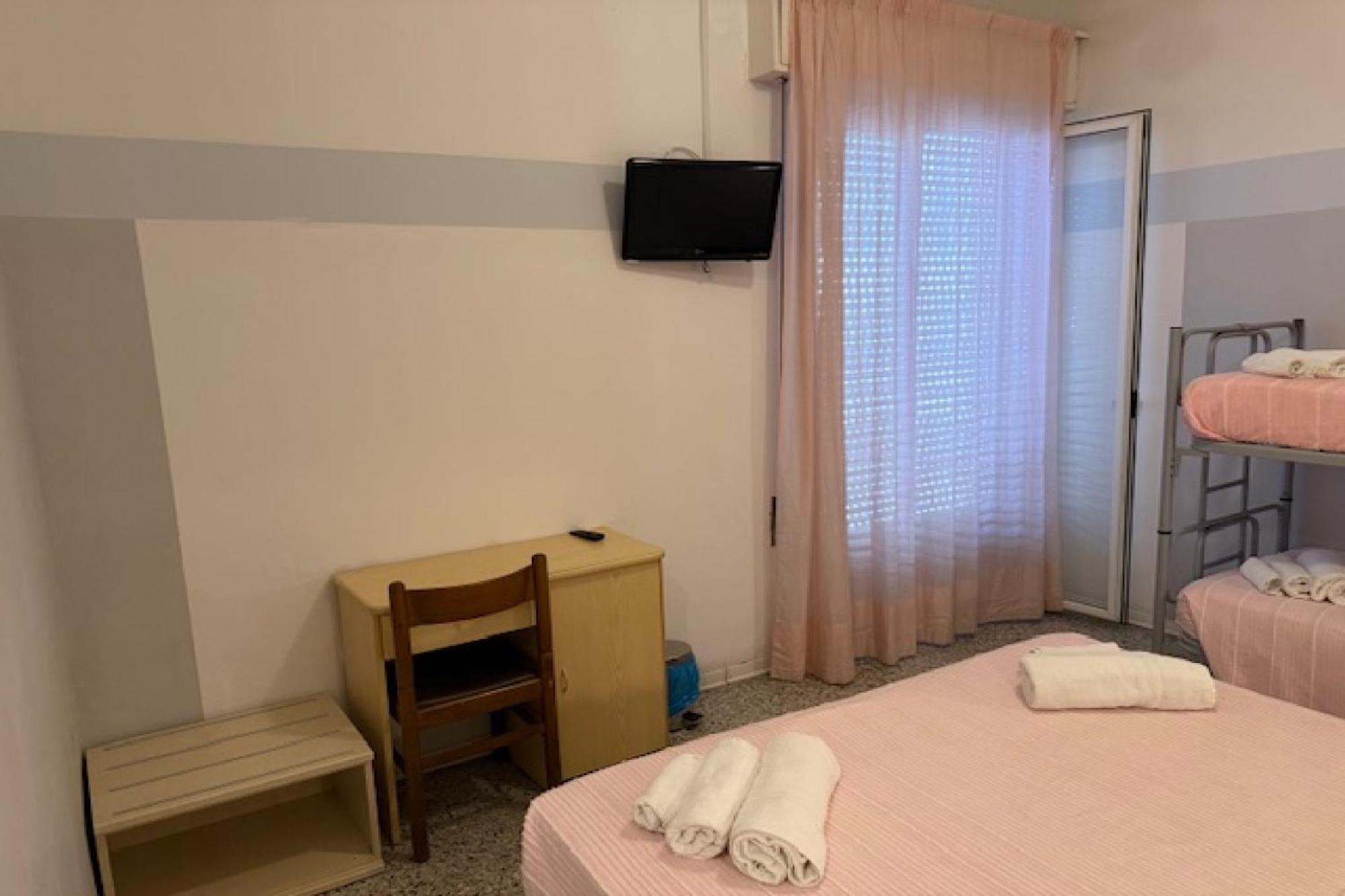 Hotel Nives Rimini Exterior photo